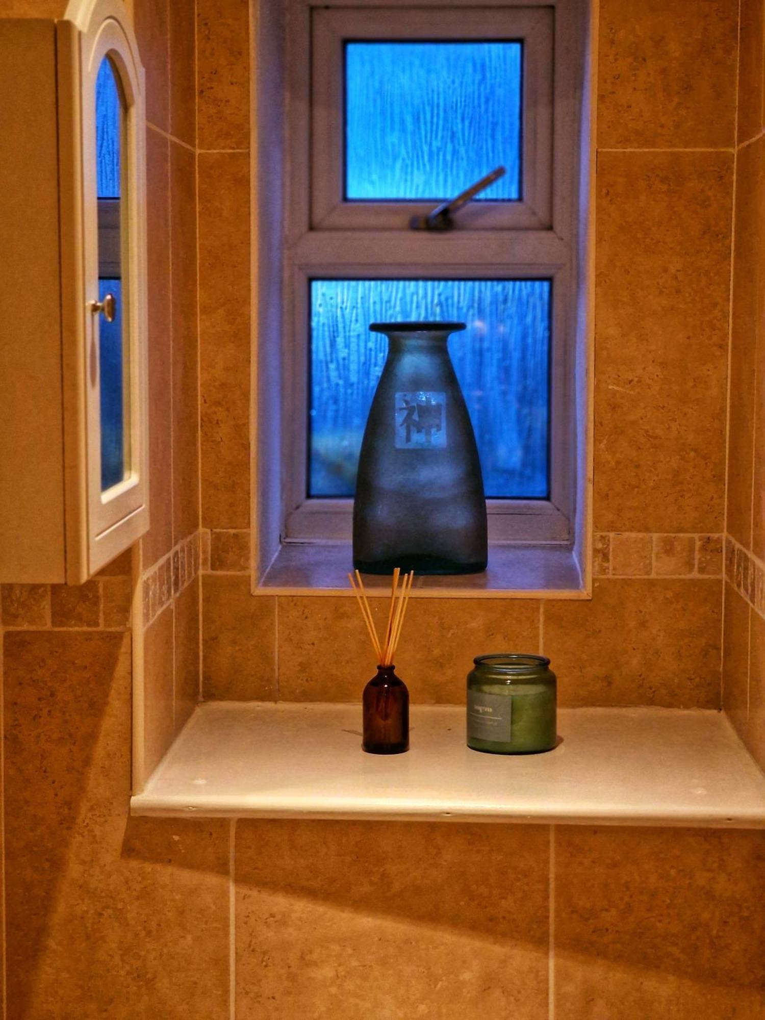 The Lodge@ Beechwood House Mossley Esterno foto